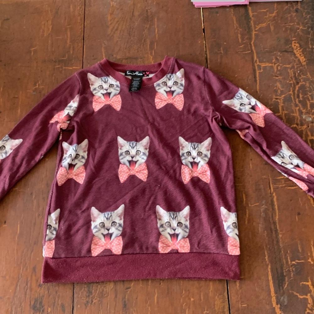 Love Alexa long sleeved shirt with funny cat pattern